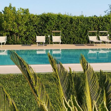 Villa Minerva Family Relais Алецио Экстерьер фото