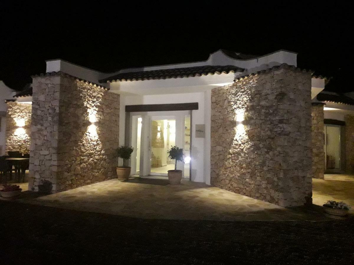 Villa Minerva Family Relais Алецио Экстерьер фото